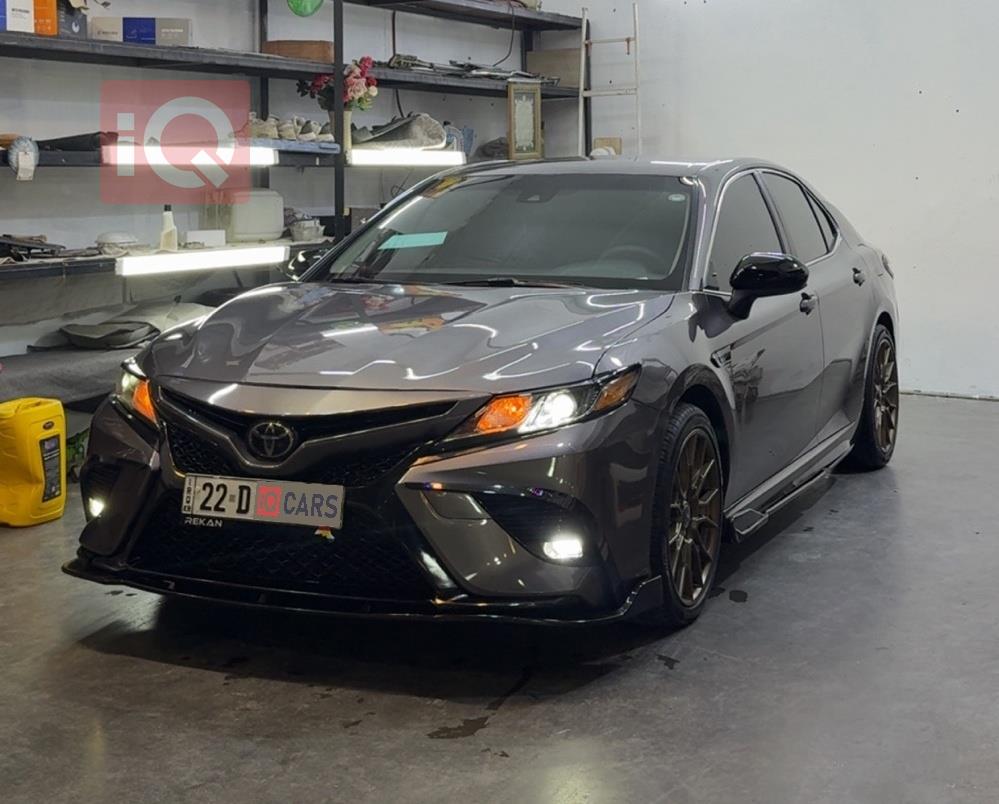 تۆیۆتا کامری